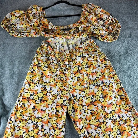 Free People Floral Print Puff‎ Sleeve Cutout Wide Leg Jumpuit Size Small - Picture 12 of 14